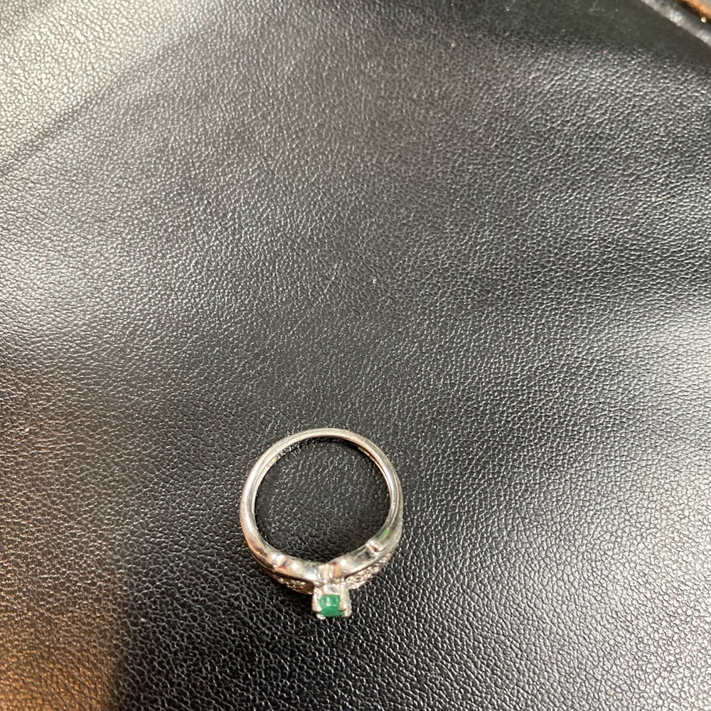 Ring - Picture 2 of 2